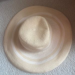 Beach hat